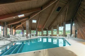 Baymont by Wyndham Louisville South I 65 - Pool