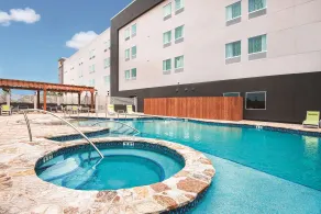 La Quinta by Wyndham McAllen Convention Center - Piscine