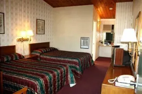 Travelodge by Wyndham Ukiah - Zimmer