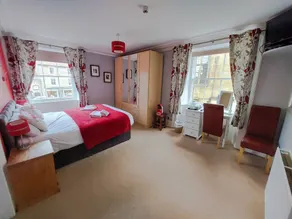 The Royal Oak Hotel - Room