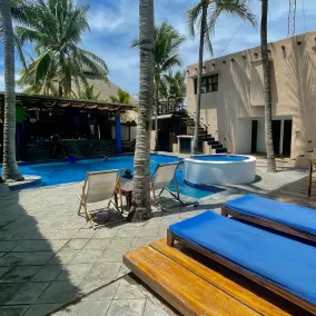Johnnys Place Hotel - Pool