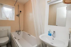 1 Hazeldene - Baño