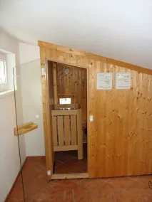 Schlafgut Küssler - 70m de cityXpress - apartamento / apartamento, ducha y baño, vista al lago - Habitación