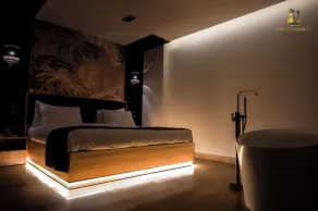 Palm Pyramids - Room