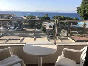 Caravel Hotel Apartments - Utsikt fra rommet