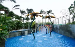 Industrial Modern Touch Studio At West Vista Apartment - Pool