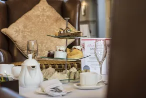 Crown & Mitre Hotel - Recepción