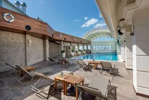 Ramada Plaza By Wyndham Istanbul City Center - Piscina