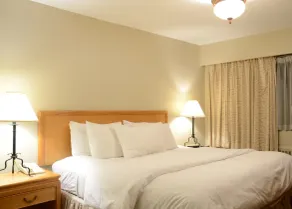 Rosellen Suites at Stanley Park - Chambre