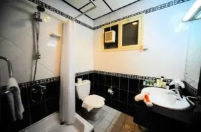 Al Sharq Hotels Suites - Bathroom