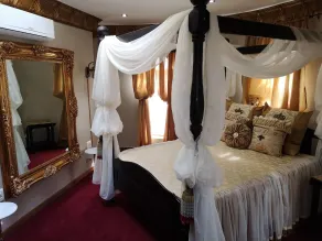 Excalibur Boutique Hotel - Room