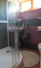 Müllers Ferienhaus Gunaras - Badezimmer