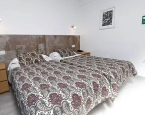 Hotel Comapedrosa - Room