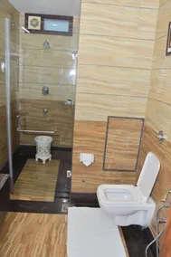 The Fern Residency Katra - Bathroom