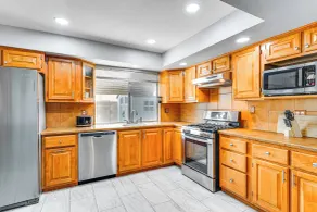 Roomy Tucson Home w/ Hot Tub & Pickleball Court! - Interior