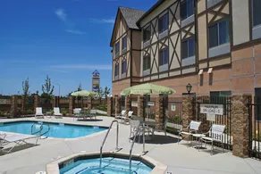 Fairfield Inn & Suites by Marriott Selma Kingsburg - Piscine