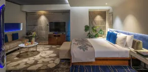 The Park Hyderabad, Banjara Hills near Hussain Sagar Lake - Zimmer