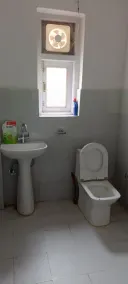 Buddiez Space Hotel And Restaurant - Bagno