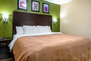 Quality Inn & Suites Brandenburg - Fort Knox - Zimmer