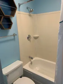 HomeTowne Studios by Red Roof Mystic - New London - Salle de bain