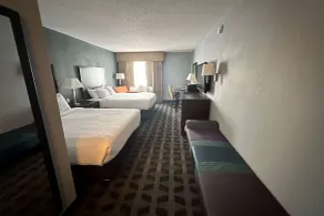 Baymont by Wyndham Flint Airport North - Chambre