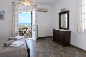 Sea Lilies Suites - Room