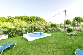 Skioni Studios - Piscine