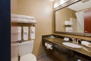 Best Western University Inn and Suites - Salle de bain