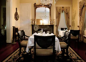 Monmouth Historic Inn - Restaurant
