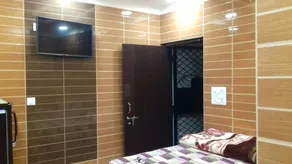 Posh, Nice Foreigner Area Lajpat Ngar Luxury Room - Quarto