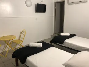 Airlie Waterfront Accomodation - Hostel - Camera