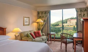 CT Hotel - Room