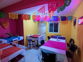 Hgen Rooms & Suites - Restaurant