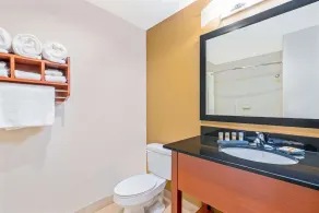 La Quinta by Wyndham Midwest City - Tinker AFB - Salle de bain