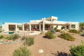 Oro Valley Airpark Estate w/ Pool & Mtn Views - Interiør