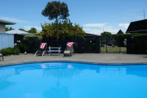 Montana Lodge Motel - Piscine