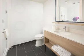 Tru By Hilton Atlanta NW Kennesaw - Salle de bain