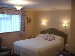 The Chudleigh - Room