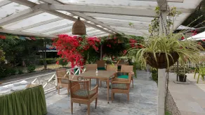 Latitude 29 by The Lake Resort - Restaurant