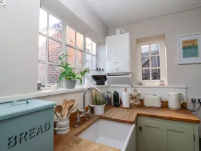 Rosemary Cottage, Aldeburgh - Private kitchen