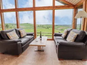Pen Bryn Llan - Interior
