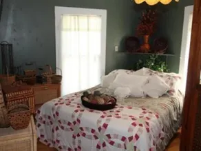 Music Garden Mansion - Room