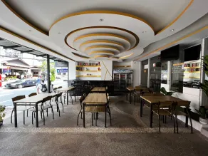 Royal Vista Patong - Restaurant