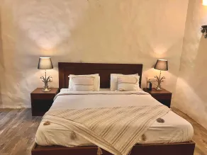 Maati Resort by The Lake Hill - Zimmer
