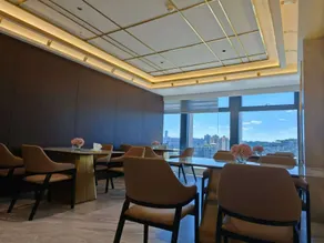Chongqing Junsheng Cloud River View Hotel -Guanyinqiao Beibin 1st Road Branch- Near Liziba, Hongyad ong, and Huaxin Street Metro Station - Restaurante