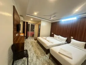 Treebo SG Square Grand Near Auroville Beach - Habitación
