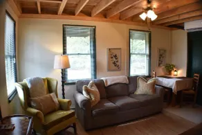 Sandy River Adventure Resort - Living room