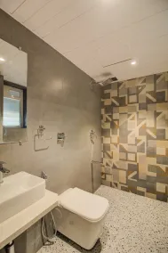 Mumbai Dorms - Bathroom