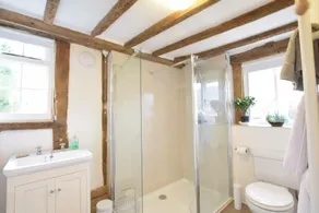 Church Farmhouse, Cookley - Bathroom