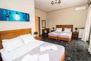 Stone Palace Hotel Near Athen's Airport Free Shuttle From and to Athen's Airport - Værelse